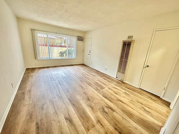 2nd image of 234 W Elm Ave #C