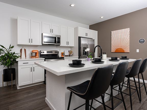 3rd image of 1120 C St #15-2012