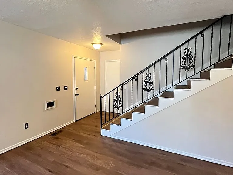 3609/11 N Drexel — Photo 6