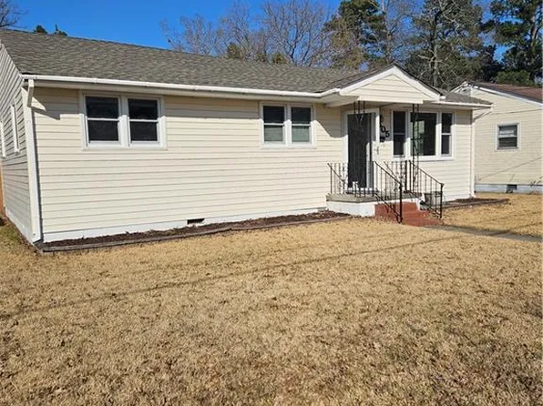 805 Redstart Ave, Chesapeake, VA 23324