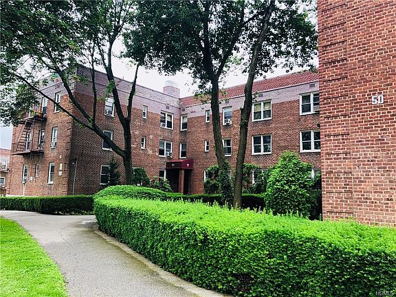 2nd image of 50 Davenport Ave APT 2F