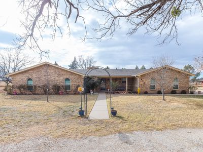 476 Scott St, Tye, TX, 79563