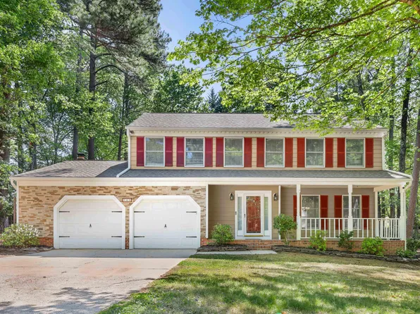 109 Hilary Pl, Cary, NC 27513
