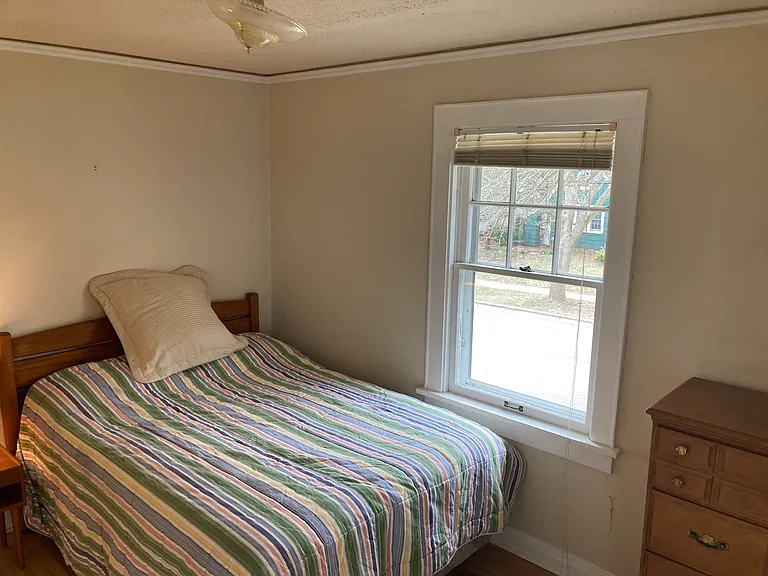441 Virginia Ter — Photo 13