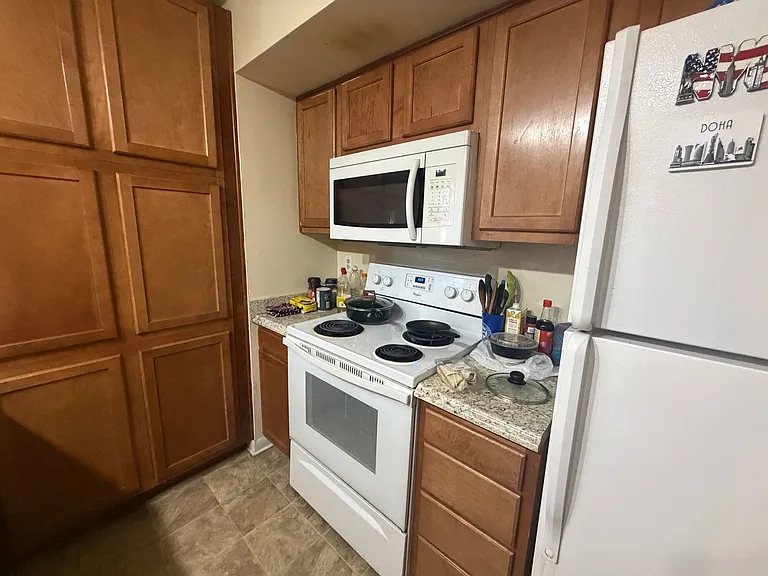 866 Claytor Sq — Photo 5