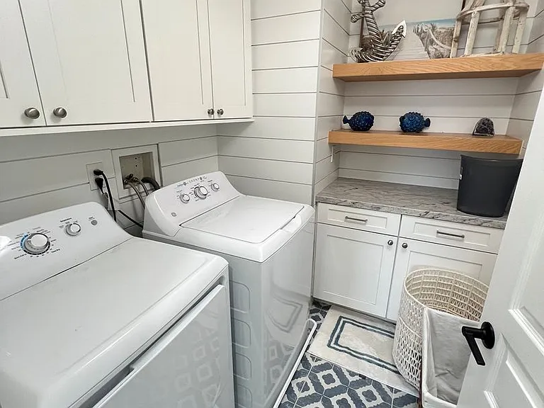 20917 Cabrillo Ln — Photo 20