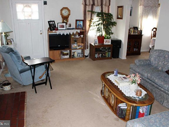 4th image of 315 Forest Hills Ave