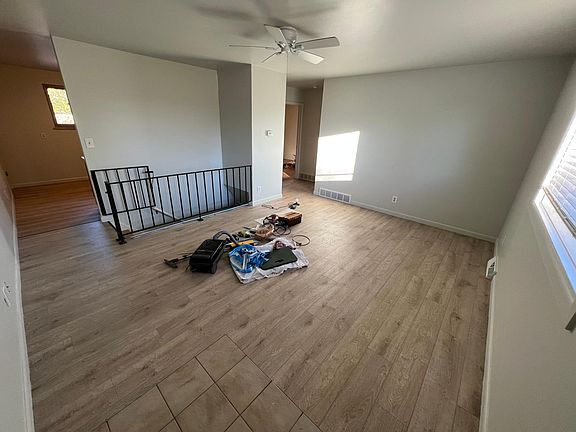 2nd image of 95 Quay St