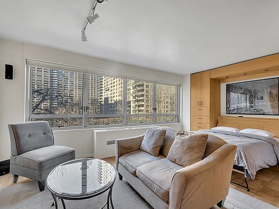 4th image of 170 W End Ave APT 3F
