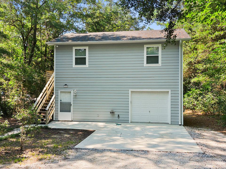 1st image of 4304 Spirea Dr #B