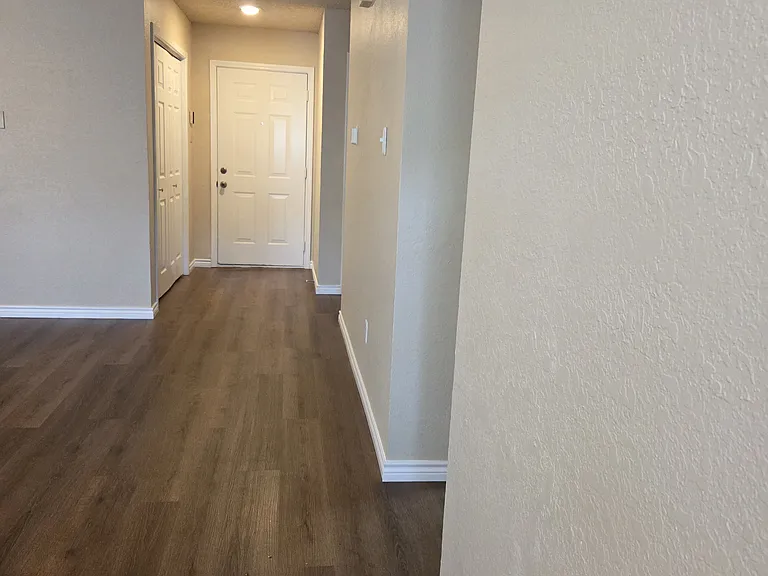 1307 Brady Dr — Photo 6
