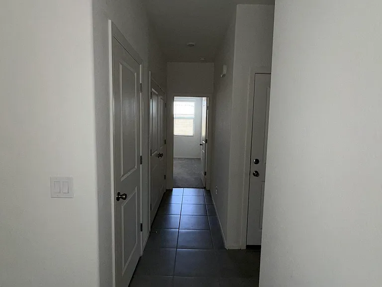 1515 W Pima Ave — Photo 7