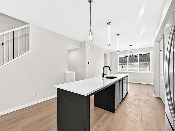 4th image of 265 N Heirloom Way SE