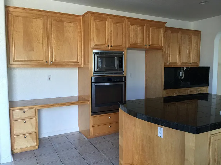 2419 Kaiser Way — Photo 4