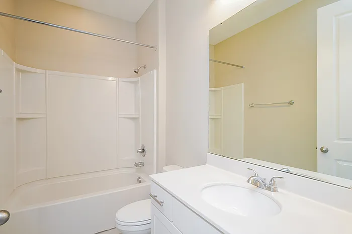 584 Lake Smart Blvd — Photo 14