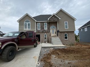 904 Burley Barn Rd, Clarksville, TN 37042