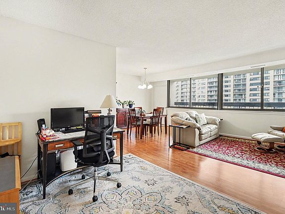 4th image of 5501 Seminary Rd APT 1303S