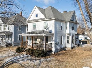 814 E High St, Davenport, IA
