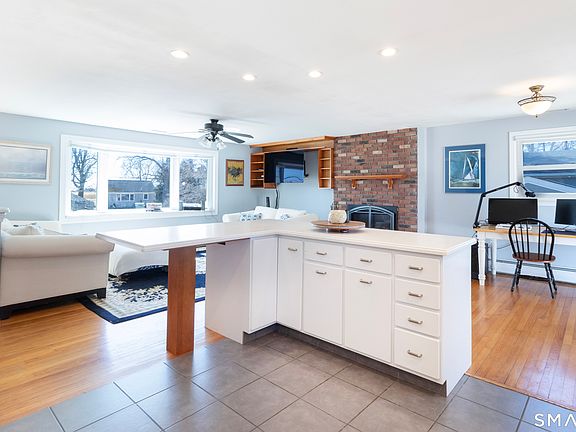 3rd image of 24 Indian Drive