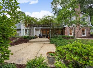 931 Woodstone Dr, Baton Rouge, LA 70808