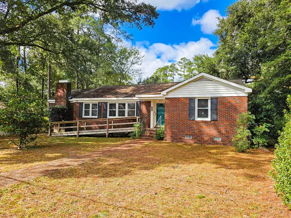 208 Holly Rd, Walterboro, SC 29488