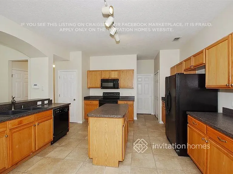 2781 Plumberry Ave — Photo 5
