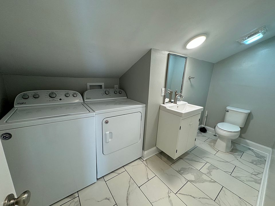 1st image of 1130 Olive St #B