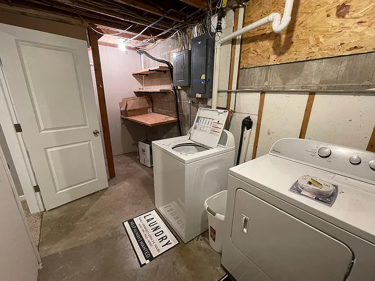 2803 Henry Ct NW — Photo 5