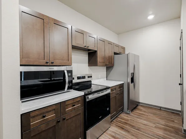 6950 Hickman Rd, Hickman, NE