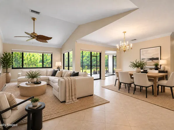 13 Lexington Lane E #A, Palm Beach Gardens, FL 33418