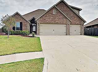 17332 Hardwood Pl, Edmond, OK 73012