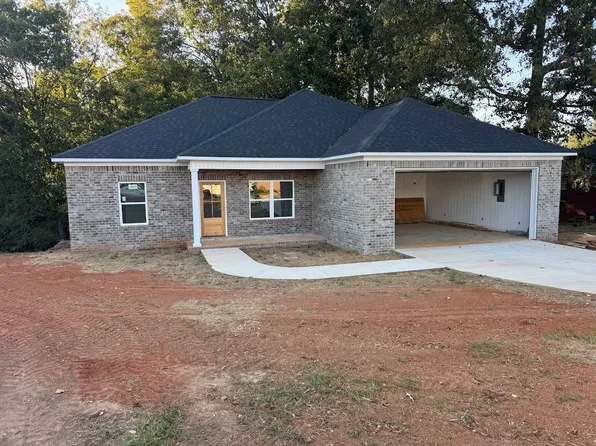 347 Springhill Dr, Pontotoc, MS 38863