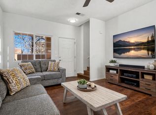 84 Sunset Canyon Ln, Santa Fe, NM 87508