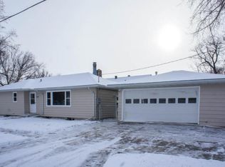 1418 14th Ave S, Fargo, ND 58103