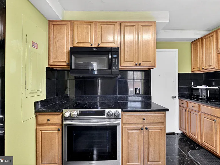 2245 E Fayette St #2 — Photo 28
