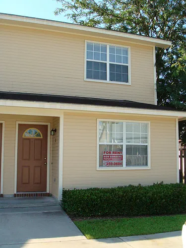 1803 Plum St Photo 1