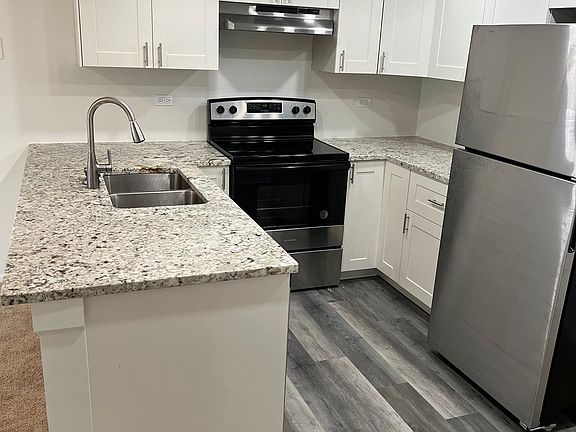 4th image of 15344 Treetop Dr #2