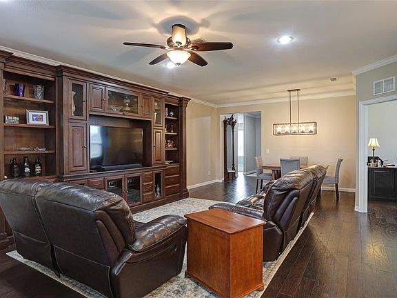 5th image of 7495 Sage Valley Ln
