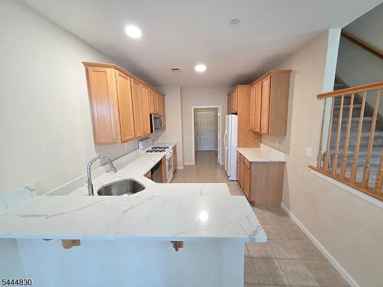 3 Liberty Way — Photo 9