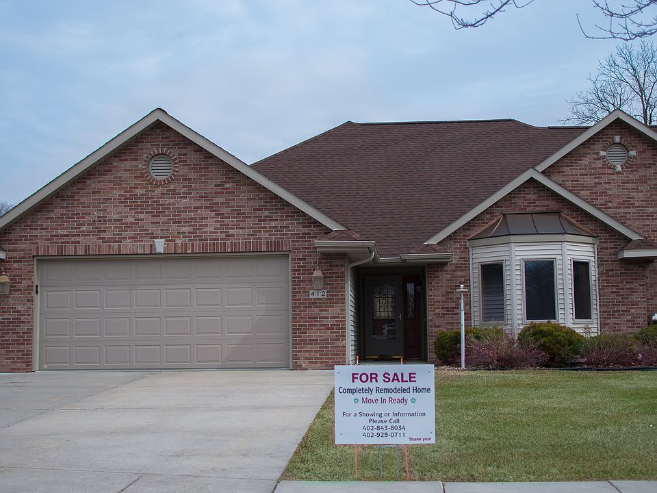 1st image of 412 Skyview Cir