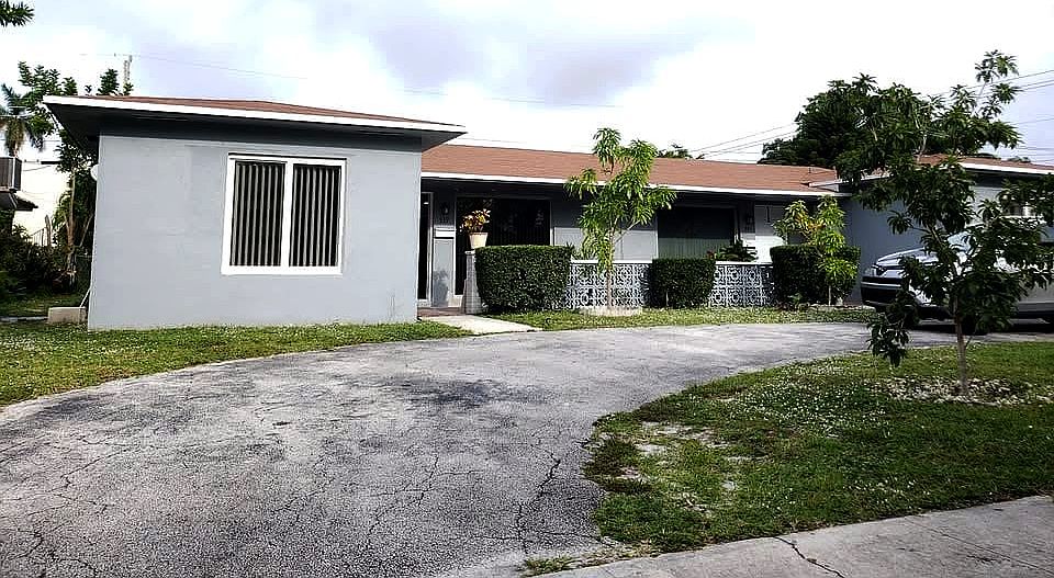 1st image of 539 S Rainbow Dr #539