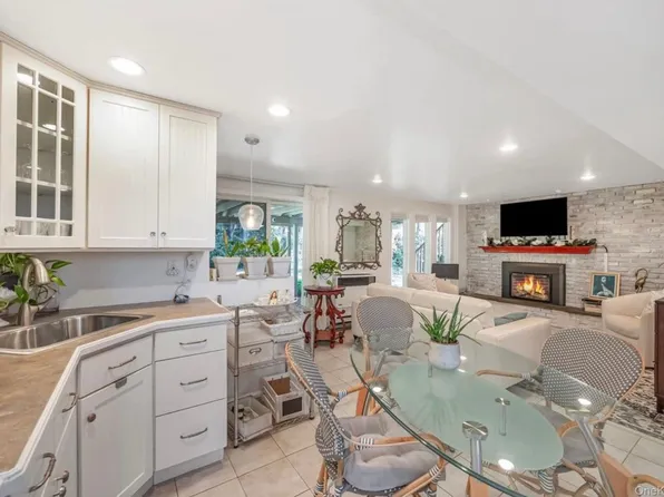 (undisclosed Address), West Islip, NY 11795