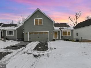 461 Kelker St, Oberlin, PA 17113