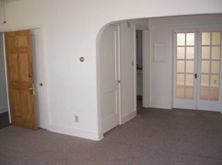 208 S 1st St, Watertown, WI 53094