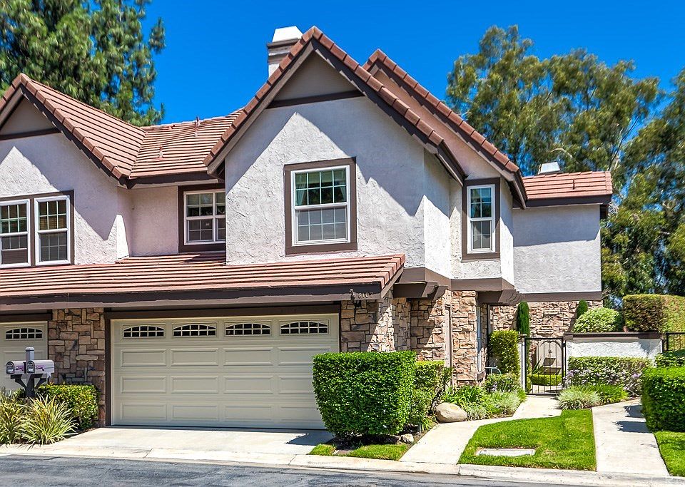 1st image of 6107 E Morningview Dr #8
