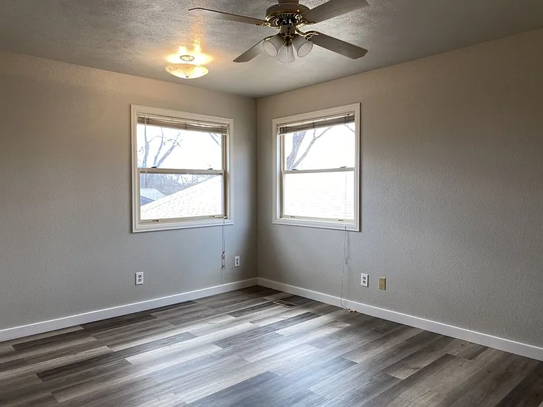 451 Mulberry Dr — Photo 26