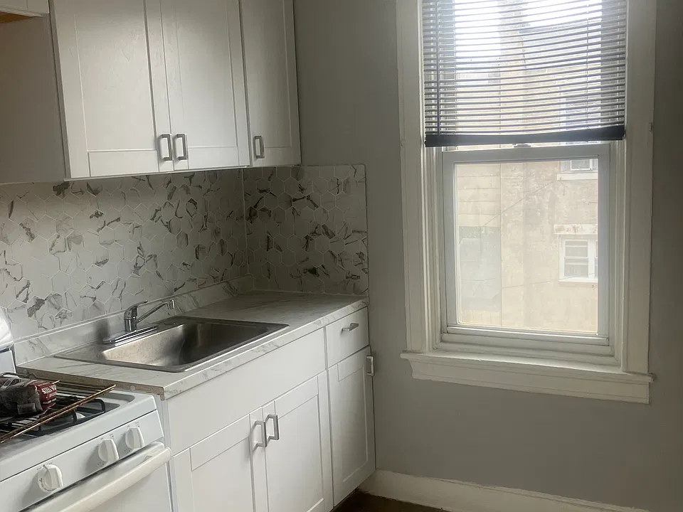 2825 W Allegheny Ave #2
