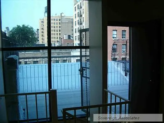 Rented by Sovereign Associates | media 21