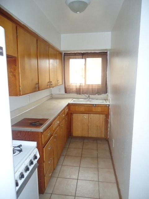 2nd image of 105 Elmwood St