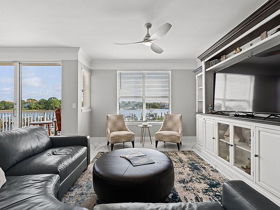 5th image of 321 Bream Ave Unit 200